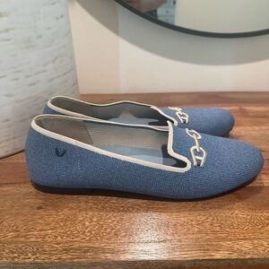 - VIVAIA Shoes Vivala Round-toe Patterned Loafers